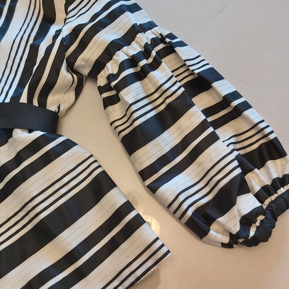 B&W Striped V-Neck Top - Boston Proper - Picture 5 of 12